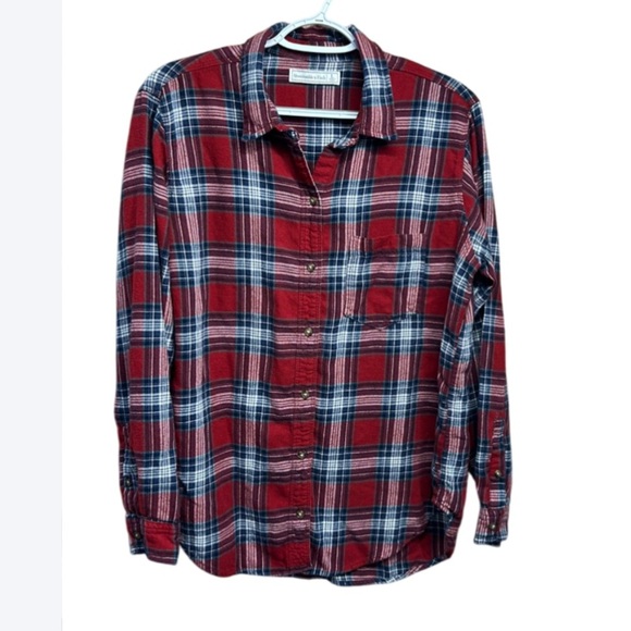 Abercrombie & Fitch Tops - Abercrombie & Fitch Women’s Red & Blue Plaid Flannel Shirt - Size Large